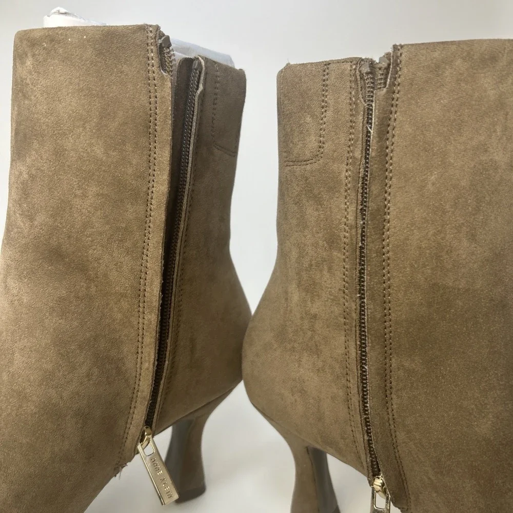 Anne Klein Pablo Women's Bootie Size 9.5 M Taupe Suede Snip‎ Toe Flare Heel NIB